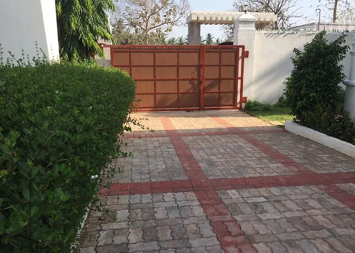 Baligarden Villa With Private Swimming Pool Mamallapuram